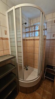 Rezervovaný_Väčší rodinný dom s pozemkom 2139 m2, Lopúchov - 20