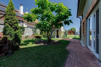 TOP - Nadčasový, luxusný rodinný dom s bonusom VINARNOU na p - 20