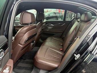 BMW Rad 7 730d xDrive A/T - 20