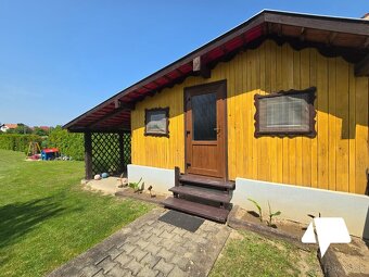 Predaj Podhájska- rodinný dom, 2 x chata a 4 x apartmán - 20