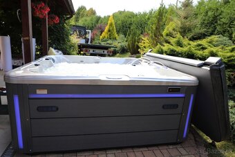 Luxusná SMART VÍRIVKA SKLADOM - 20