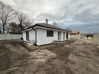 4 izbový rodinný dom, pozemok 942 m2 – 35 min. od centra BA - 20