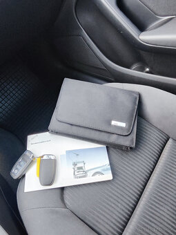 Audi A4 Avant 2.0 TDI - 20