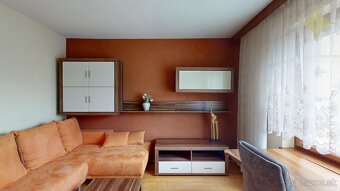 Na predaj viacúčelový 8-izbový rodinný dom – Šimonovany - 20