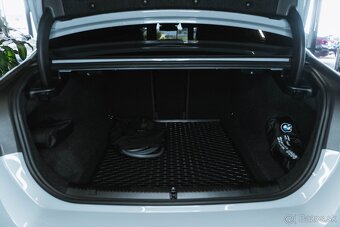 BMW 550e M-Sport xDrive - 20
