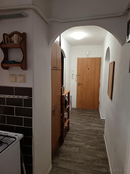 Predaj 3 izbový tehlový byt s balkónom, 78 m2 centrum Brezno - 20