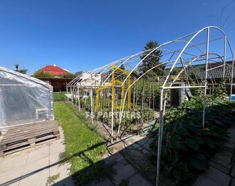 Rodinný dom s 2 stavbami, 6 izbami a záhradou – Komárno, Let - 20