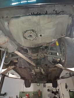 BMW 323i e36 coupé samosvor - 20