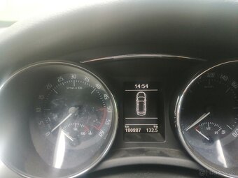 Škoda superb combi 2.0 TDI CR 125kw 4x4 rok 2012 - 20