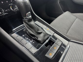 Superb combi 3 DSG 110kw top - 20