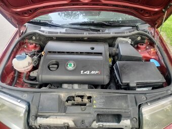 Škoda Fabia 1.4i 50kw M5 ROK 2003 - 20