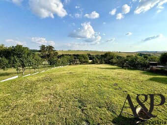 RODINNÝ DOM V PEKNOM PROSTREDÍ, POZEMOK 2392M2, RUDNÍK, okr. - 20