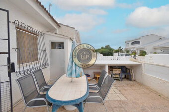 Dom 3+kk s terasou a bezénom Torrevieja-La Mata, Španielsko - 20
