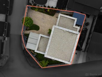 NADČASOVÝ MODERNÝ RODINNÝ DOM - 20