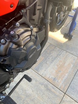 YAMAHA XSR 700 2022 najzdene len 8380km - 20