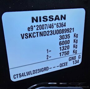 Nissan Navara DoubleCab dCi 190k A/T Tekna 4x4 kúp.v SR - 20