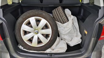 Volkswagen Touran 1.6 TDI BlueMotion 77kW 2011 177000km - 20