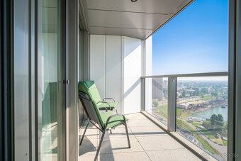 Na prenájom 2-izbový byt so šatníkom v Eurovea Tower – Brati - 20