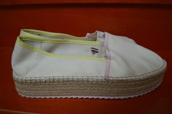 predam nove espadrilky/topanky Tommy Hilfiger - 20