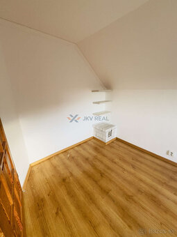 EXKLUZÍVNY RD, 6 IZBOVÝ RODINNÝ DOM, 300m2,VALALIKY - 20