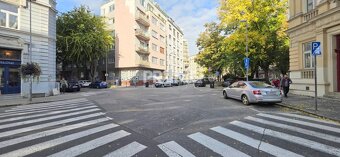 JEDINEČNÝ 2i byt, REKONŠTRUKCIA, 2 x BALKÓN, Kúpeľná ulica,S - 20