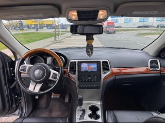 Jeep Grand Cherokee 5.7 HEMI - 20