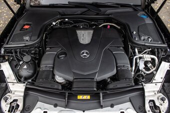 Mercedes-Benz E trieda Kombi 400 4MATIC A/T - 20