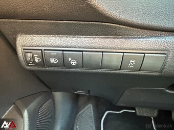 Toyota Corolla Combi TS 1.8 Hybrid e-CVT Comfort, Pôv.lak,SR - 20
