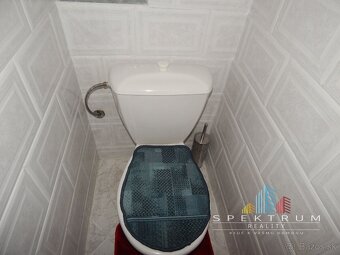 SPEKTRUM REALITY- Na Predaj 3-izbový byt, 82 m2, Handlová, u - 20