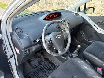 Toyota Yaris 1.33 VVT-i • 74kW • 2011 • STK/EK 03/2027 - 20