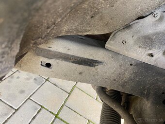 Toyota Landcruiser - 20