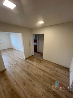 PREDANÉ-SPEKTRUM REALITY- Na PREDAJ 3 -izbový byt, 70 m2, Ha - 20