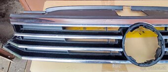 VW Passat B8 – 2ks gril, jeden spravíš pekný - 20