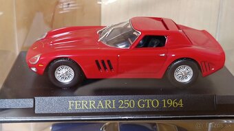 AUTOMODELY FERRARI 1:43 – časť 2 - 20
