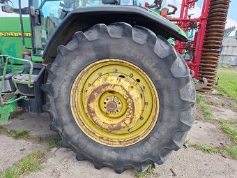 JOHN DEERE 8400 4X4 - 20