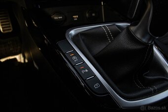 Kia Ceed SW 1.5 T-GDi GT-Line M6 - 20