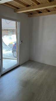 NA PREDAJ : RODINNÝ DOMČEK  A  MOBILNÝ DOM NA JEDNOM POZEMKU - 20