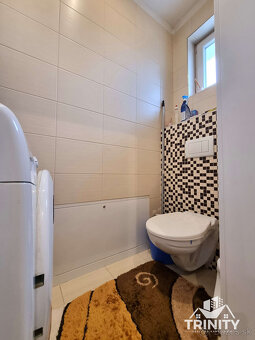 Na predaj nádherný 3-izbový dom so zastrešenou terasou v obc - 20