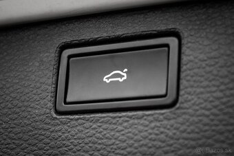 Volkswagen Passat Variant 3.2 V6 4Motion DSG - 20