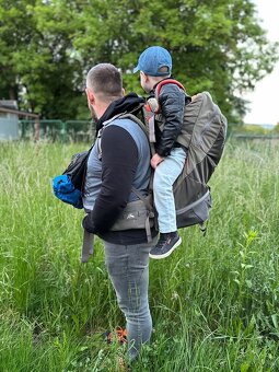 Detsky turisticky nosic MACPAC - 20