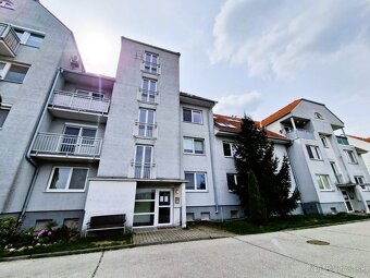 Predaj veľkorysý 3 izbový zariadený byt 87,6 m2 s parkovaním - 20