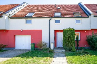 Na predaj 4 izbový podkrovný dom, veľká terasa, garáž, Rajka - 20