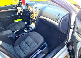 Škoda Octavia II FACELIFT 2013 Combi 2,0TDI 103KW TOP STAV - 20