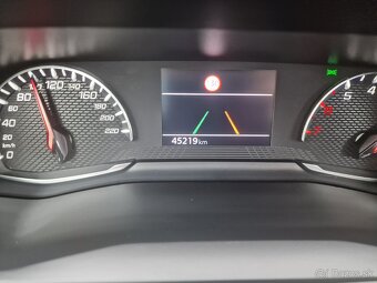Peugeot 2008 1.2PureTech 130 Allure Fulll Led SR 1majiteľ St - 20