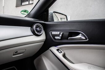 Mercedes-Benz CLA 250 4MATIC - 20