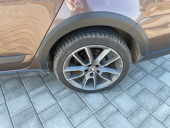 NA PREDAJ ŠKODA OCTAVIA SCOUT III - 20