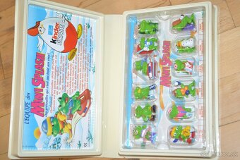 KINDER  Knižná DIORAMA - 20