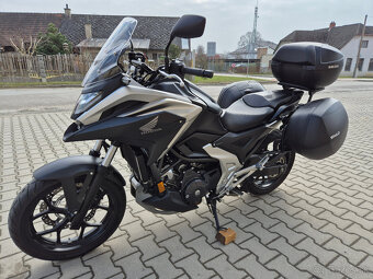 Prodám Honda NC750X , r. v. 2022, ABS, TC, ČR, 12165km - 20
