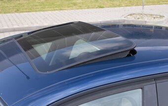 BMW 318i (E90) z roku 2005 - 20