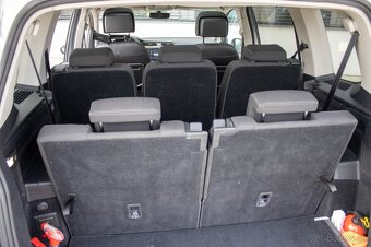 VOLKSWAGEN TOURAN 1.6 TDI DSG 7-miestne 2018 - 20